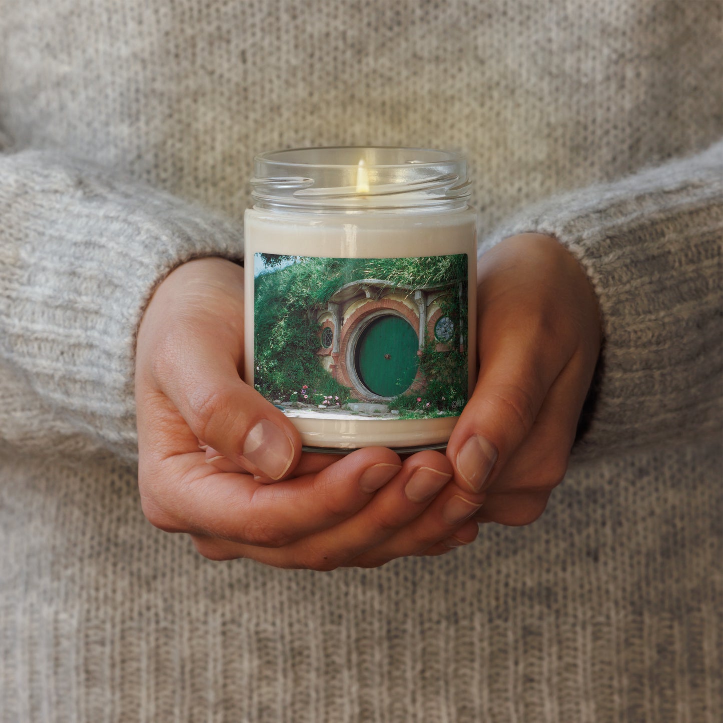 The Lord of the Rings ™ Scented Soy Candle, Middle-earth ™