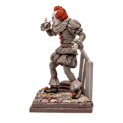 WB 100 Pennywise (IT Chapter Two) Movie Maniacs 6in Posed Figure