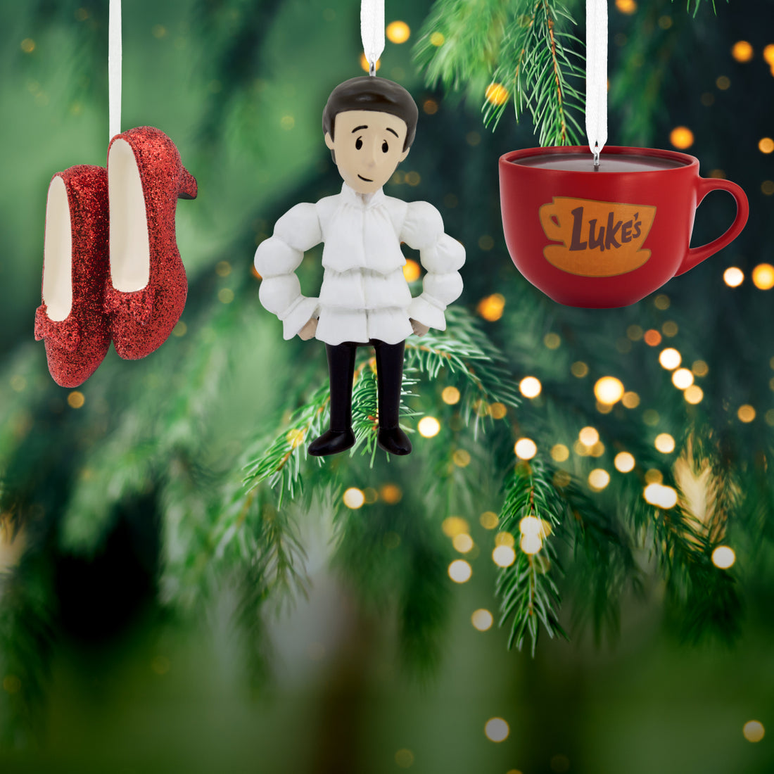 ORNAMENTS & KEEPSAKES